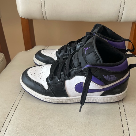 Jordan 1 mid sneakers - Picture 6 of 6